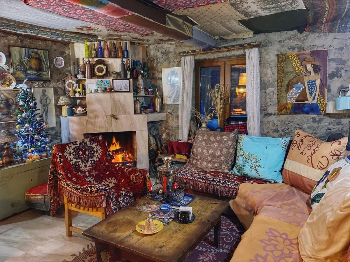 Hotel Artist'S House à Tetritskaro Extérieur photo